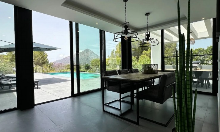 Revente - Villa -
Jávea - Puerta Fenicia