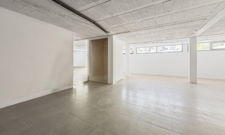Resale - Villa -
La Nucía