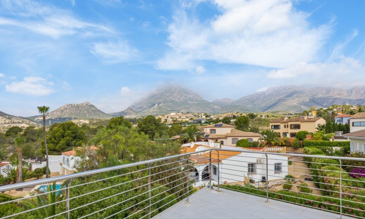 Resale - Villa -
La Nucía