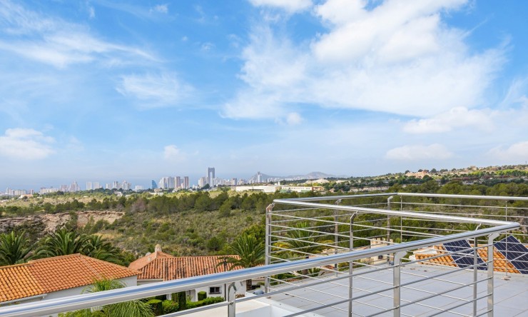 Resale - Villa -
La Nucía