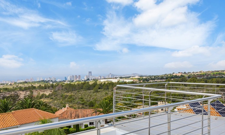 Resale - Villa -
La Nucía