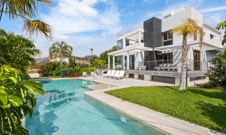 Resale - Villa -
La Nucía