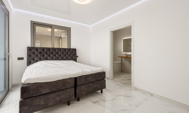Resale - Villa -
La Nucía