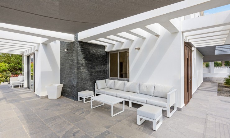 Resale - Villa -
La Nucía
