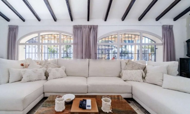 Resale - Villa -
Jávea - Jesús Pobre