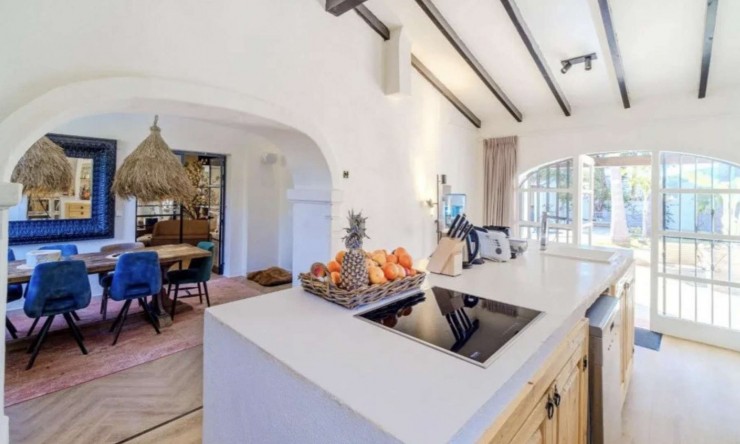 Resale - Villa -
Jávea - Jesús Pobre