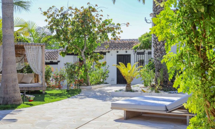 Resale - Villa -
Jávea - Jesús Pobre