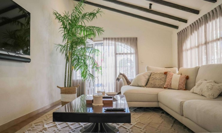 Resale - Villa -
Jávea - Jesús Pobre