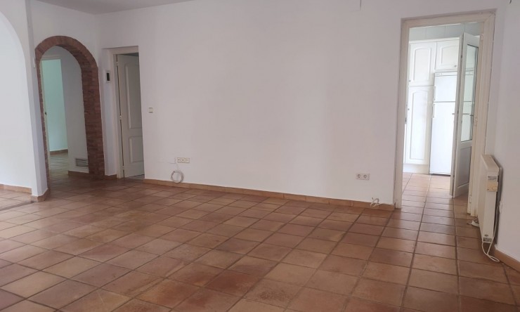 Herverkoop - Villa -
Pedreguer