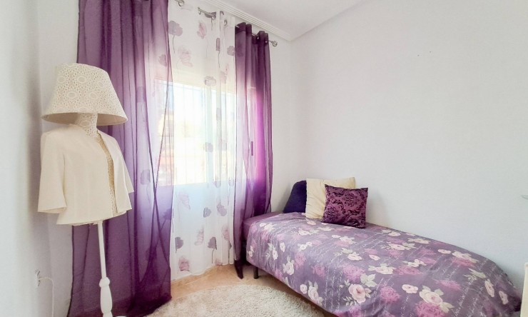 Resale - Villa -
Dehesa de Campoamor