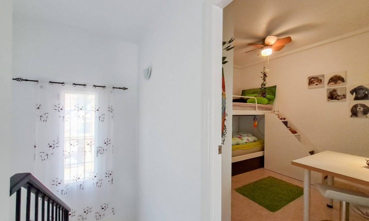 Resale - Villa -
Dehesa de Campoamor