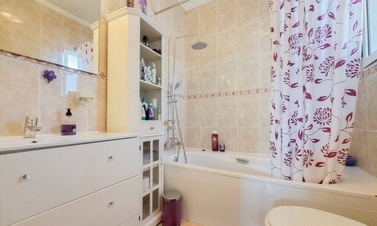 Resale - Villa -
Dehesa de Campoamor