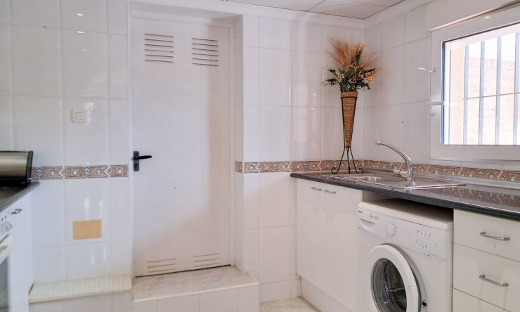 Resale - Villa -
Dehesa de Campoamor