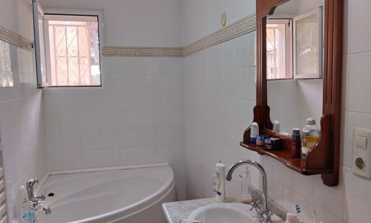Resale - Finca -
Altea - Altea La Vella