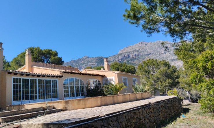 Resale - Finca -
Altea - Altea La Vella