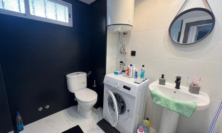 Resale - Apartment -
Benidorm - Levante