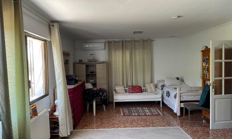 Resale - Villa -
Finestrat