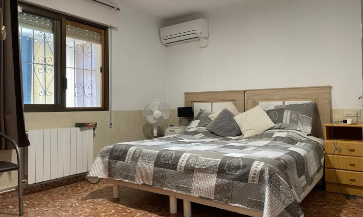 Resale - Villa -
Finestrat