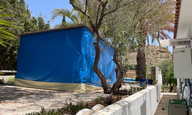 Resale - Villa -
Finestrat