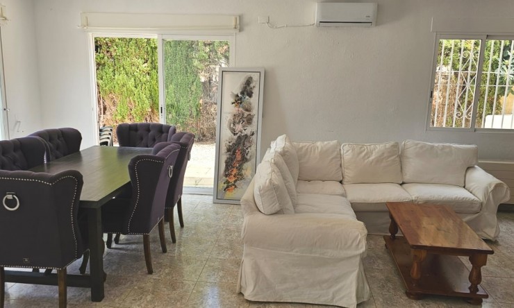 Long Term Rental - Villa -
Albir