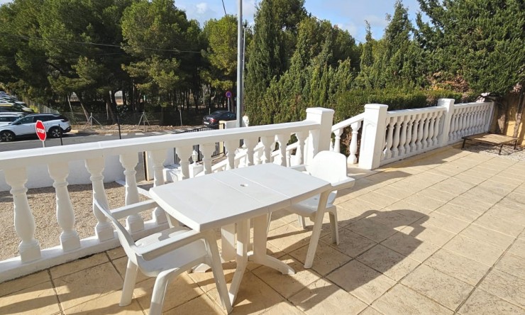 Long Term Rental - Villa -
Albir