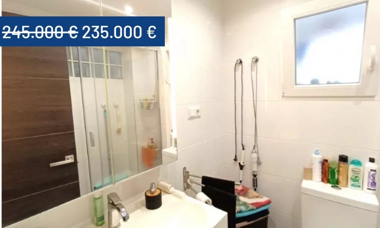 Wiederverkauf - Wohnung -
Torrevieja