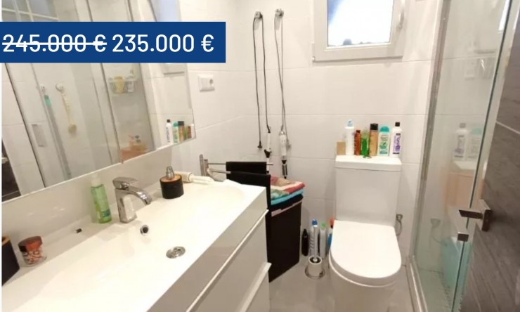 Wiederverkauf - Wohnung -
Torrevieja