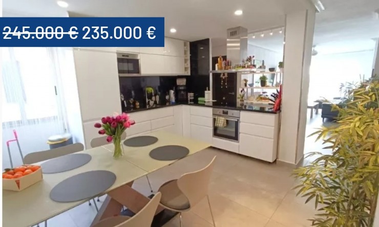 Wiederverkauf - Wohnung -
Torrevieja