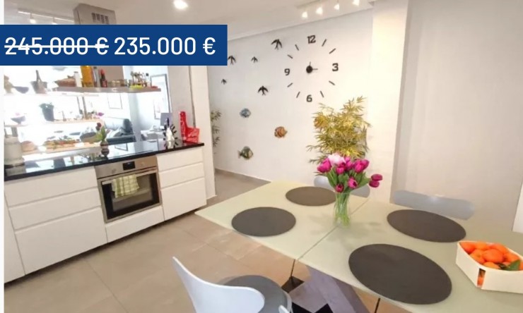 Wiederverkauf - Wohnung -
Torrevieja