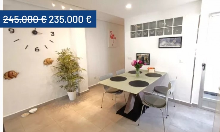 Wiederverkauf - Wohnung -
Torrevieja