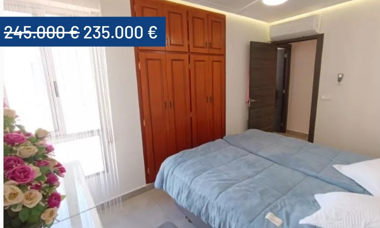 Wiederverkauf - Wohnung -
Torrevieja
