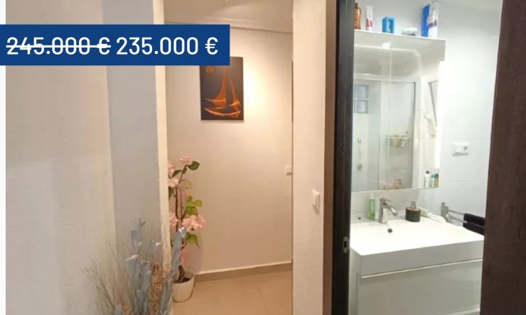 Wiederverkauf - Wohnung -
Torrevieja