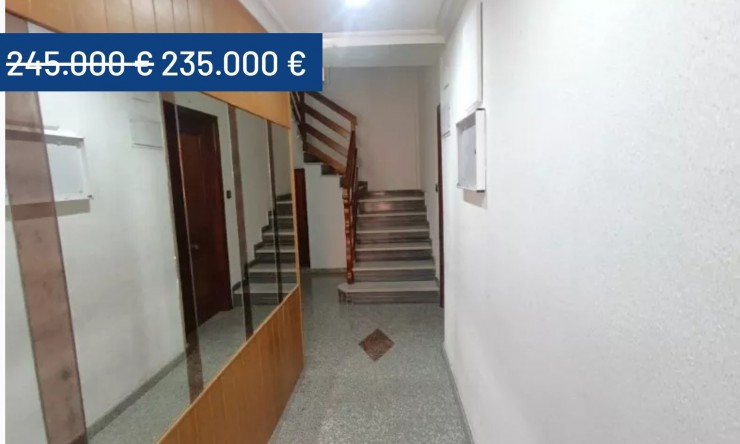 Wiederverkauf - Wohnung -
Torrevieja