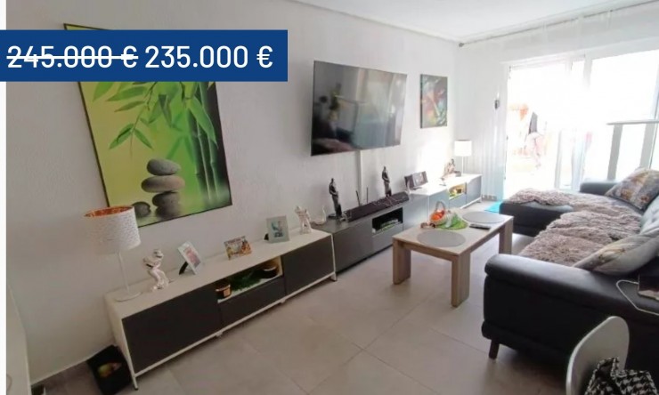 Wiederverkauf - Wohnung -
Torrevieja