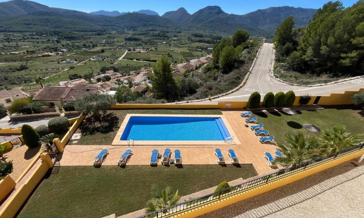 Resale - Townhouse -
Jalón