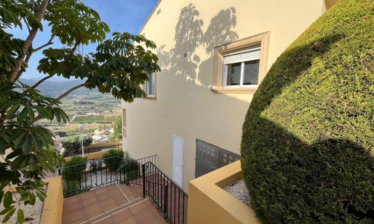 Resale - Townhouse -
Jalón