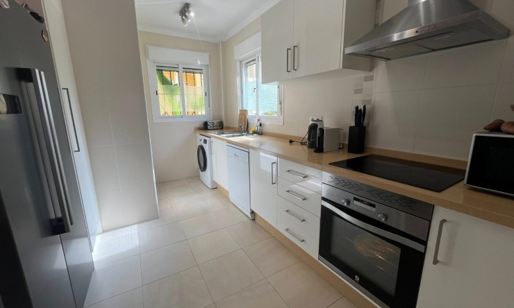 Resale - Townhouse -
Jalón