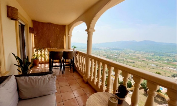 Resale - Townhouse -
Jalón