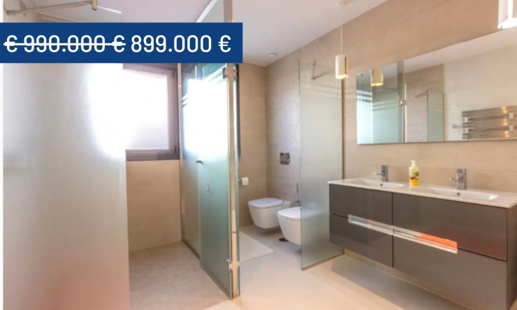 Resale - Villa -
Campoamor