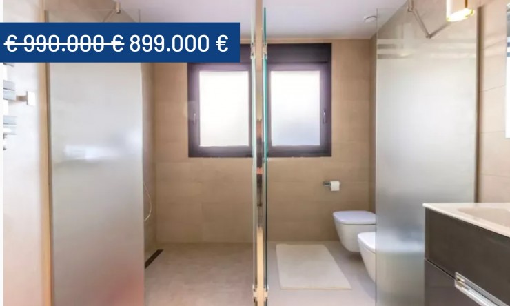 Resale - Villa -
Campoamor