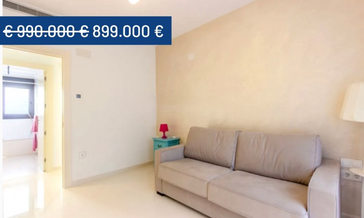 Resale - Villa -
Campoamor