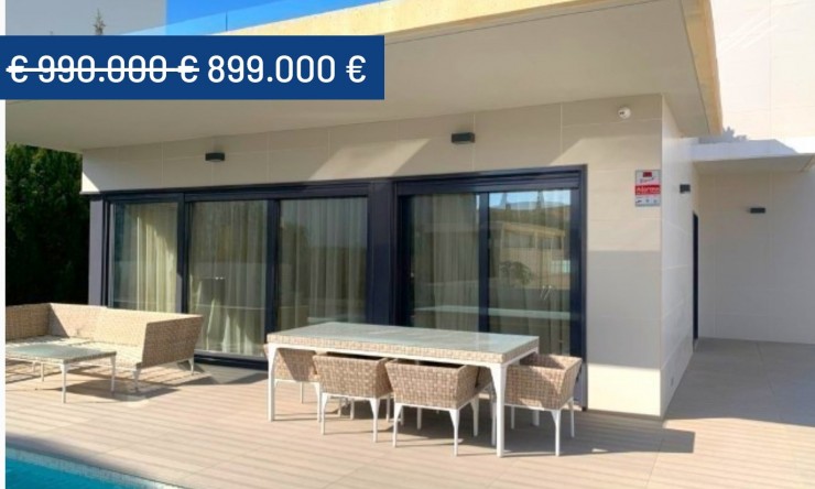 Resale - Villa -
Campoamor