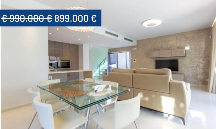 Resale - Villa -
Campoamor