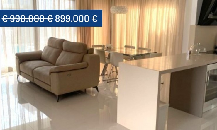 Resale - Villa -
Campoamor
