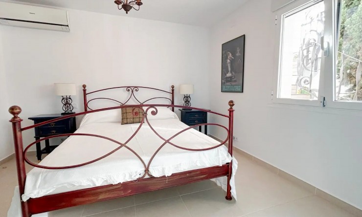 Herverkoop - Villa -
Jávea - Montgo