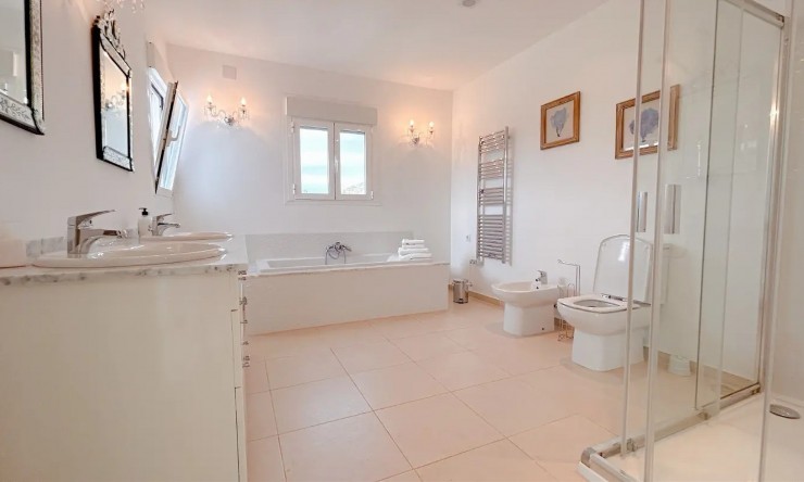 Herverkoop - Villa -
Jávea - Montgo