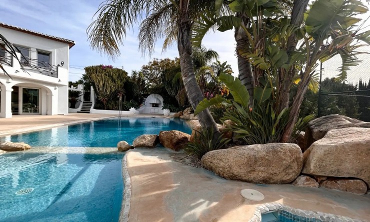 Herverkoop - Villa -
Jávea - Montgo