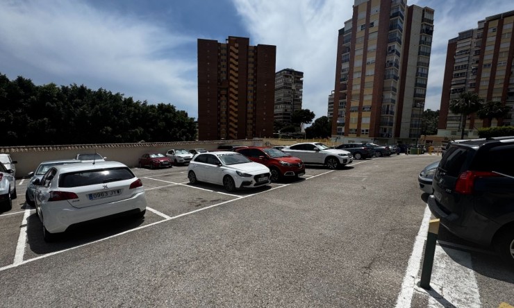 Wiederverkauf - Wohnung -
Benidorm - Playa Poniente