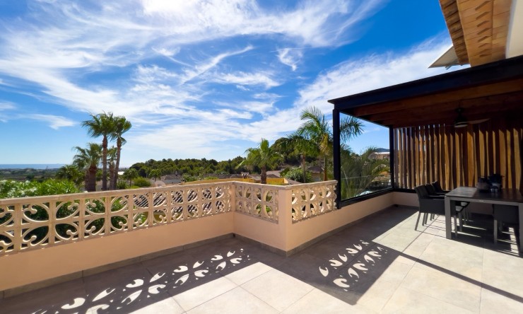 Reventa - Villa -
Altea