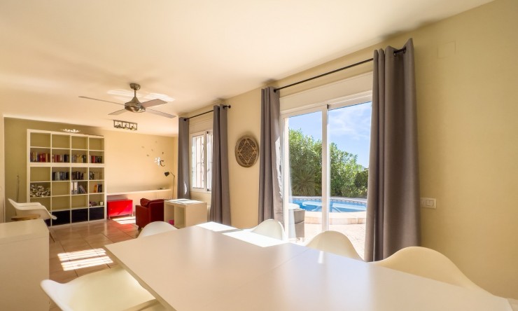 Reventa - Villa -
Altea